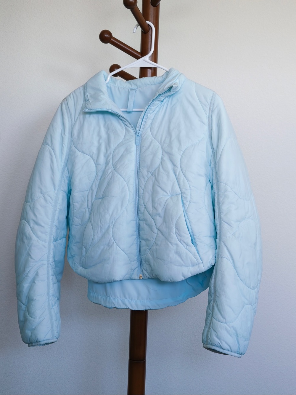 LULULEMON baby blue Quilted Puffer Jacket - Women size US 8